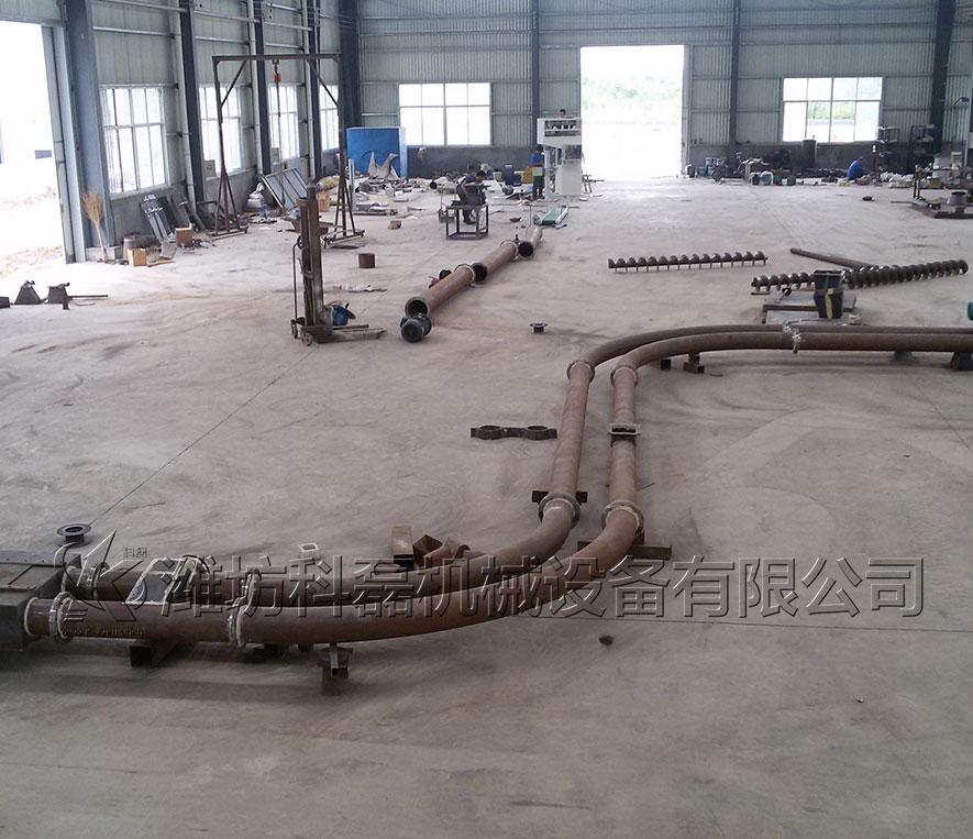 管(guǎn)鏈輸送機生産測(cè)試車間 第1張