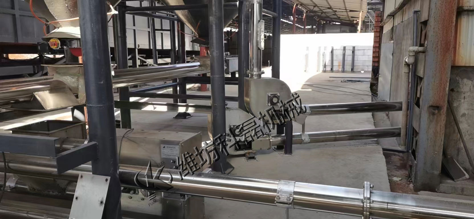 襄阳(yáng)用裕橡(xiang)胶制造(zào)有限公(gōng)司(WAP站)管(guǎn)鏈輸送(sòng)設備 管(guan)鏈輸送(sòng)機 輸送(sòng)設備 第(di)2張