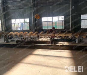 襄阳用裕(yù)橡胶制造有(you)限公司(WAP站)螺(luo)旋輸送機絞(jiao)龍焊接車間(jiān)