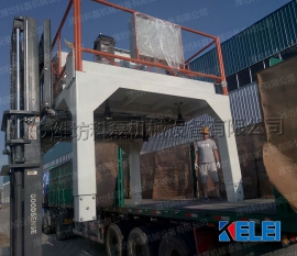 襄(xiāng)阳用裕橡胶(jiao)制造有限公(gong)司(WAP站)噸袋包(bao)裝機發貨現(xiàn)場實拍