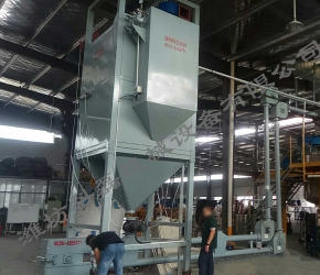 襄阳用裕橡(xiang)胶制造有限(xian)公司(WAP站)管鏈(liàn)輸送機噸袋(dai)拆包機使用(yòng)現場實拍